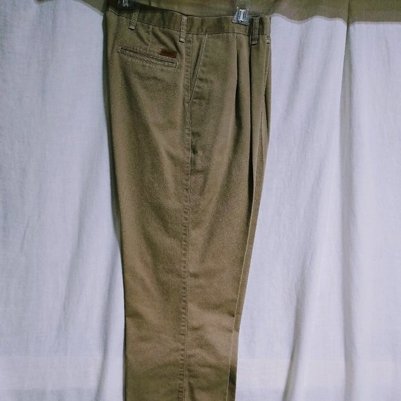Wrangler Riata Pleated Khakis - Picture 4 of 6